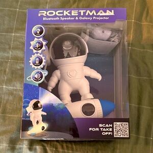 Astronaut Bluetooth Speaker & Galaxy Projector - 🆕